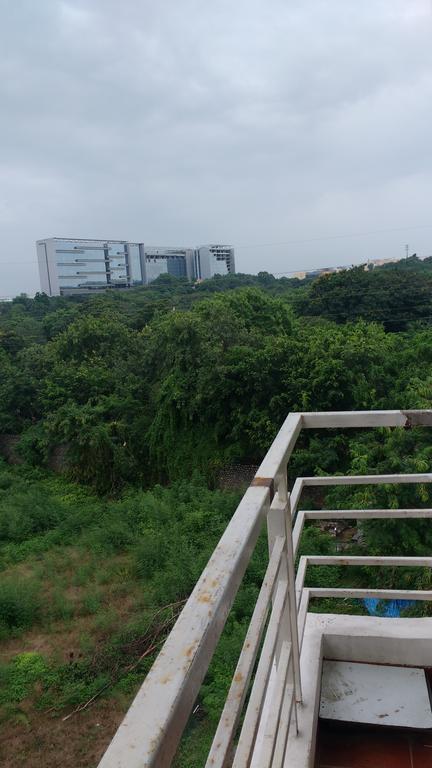 Hitech Shilparamam Guest House 海得拉巴 外观 照片